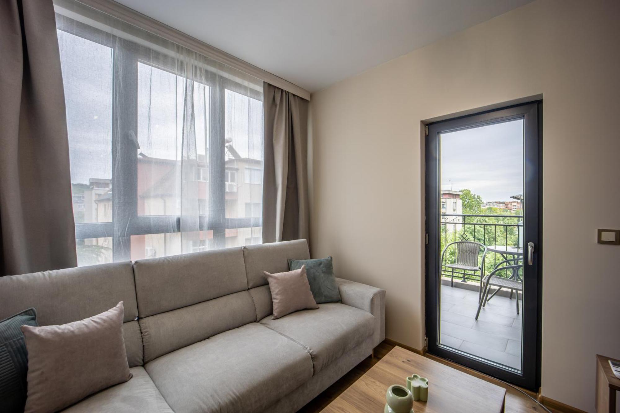 City Center Apartments Kyrdżali Zewnętrze zdjęcie
